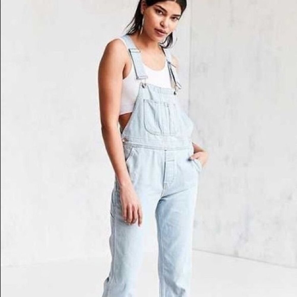 Urban Outfitter BDG Lightwash Distressed Overalls Size 31 W Casual Boho Hippie
